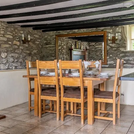 Semesterbostad Hullet Hall Lakeside